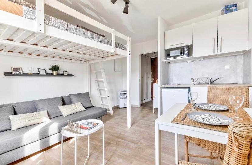 Studio Avec Piscines A 500M De La Plage 방돌 외부 사진